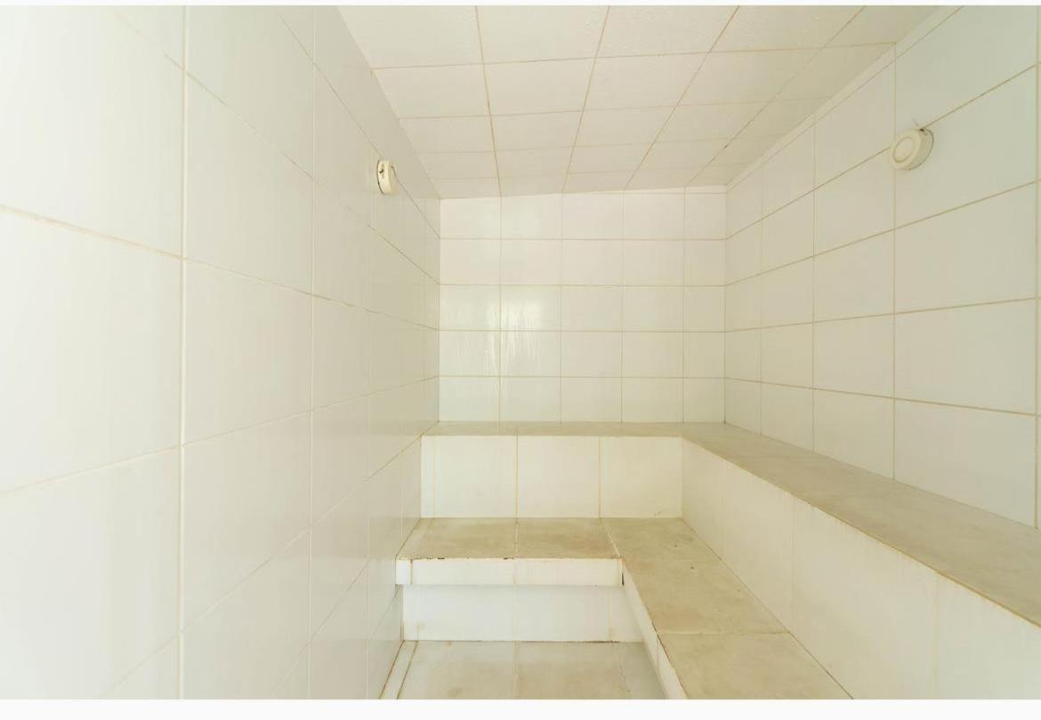 500m Da Enseada Varanda E Vaga De Garagem Apartment